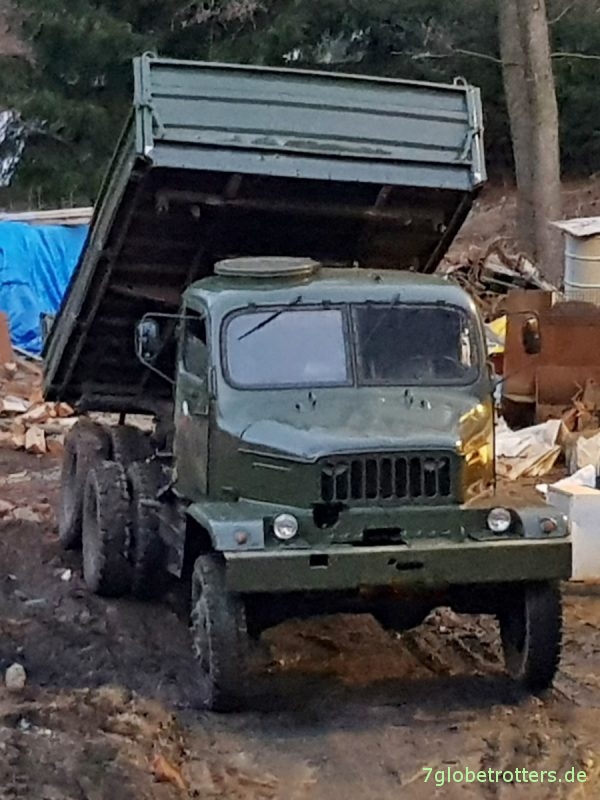 praga V35 camion Praga-V3S-Kipper-im-Einsatz-600x800