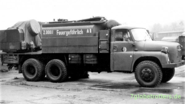 Tatra 148 6x6 der NVA als Entgiftungsstation TZ-74