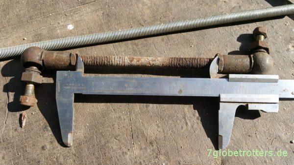 Gestänge des achslastabhängigen Bremskraftreglers ALB einstellen