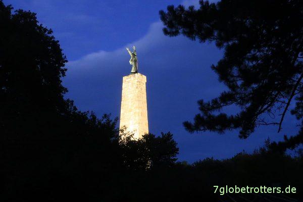Споменик Слобода Фрушке горе / Freiheitsmonument Fruška Gora