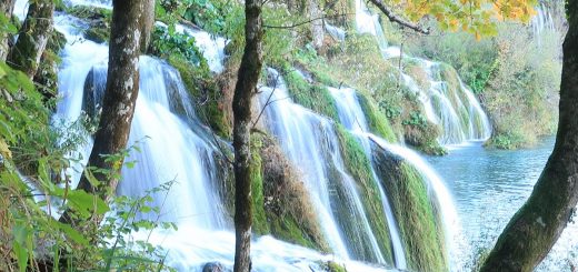 Plitvicer Seen: Plitvicer Seen: Wasserfall zum Jezero Milanovac