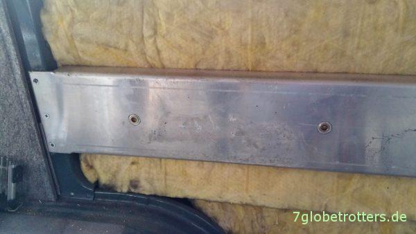 Alu-U-Profil für die Aufnahme der Konsolen für die Sitzbänke im Wohnmobil