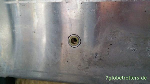 Nietmuttern für die Befestigung der Sitzbänke