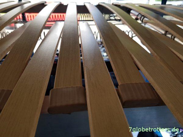 Ausziehbare Hubbett-Mechanik im Kastenwagen, Hubbett selbst bauen im Wohnmobil T2 Vario Sprinter