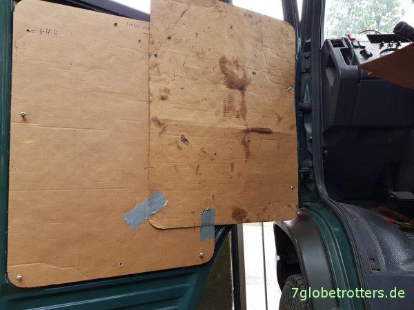 Zusätzlicher Stauraum im Wohnmobil: Seitenverkleidung der Türen nutzen für mehr Stauraum