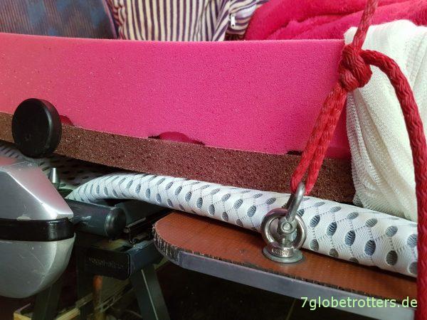 Beim Umbau der Sitzgruppe zum Doppelbett wird im Wohnmobil die Matratze feucht. Lösung ist eine unterlüftete Wohnmobilmatratze.