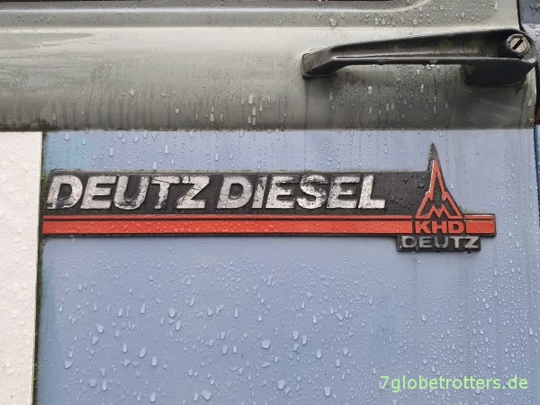 Türschild Deutz Diesel im letzten Robur LD 3004 aus Zittau