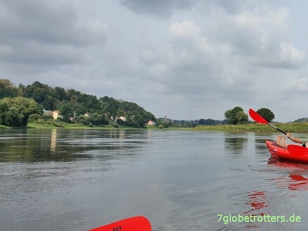 Paddeltour mit Luftkajaks auf der Elbe von Meißen durch die Meißner Weindörfer