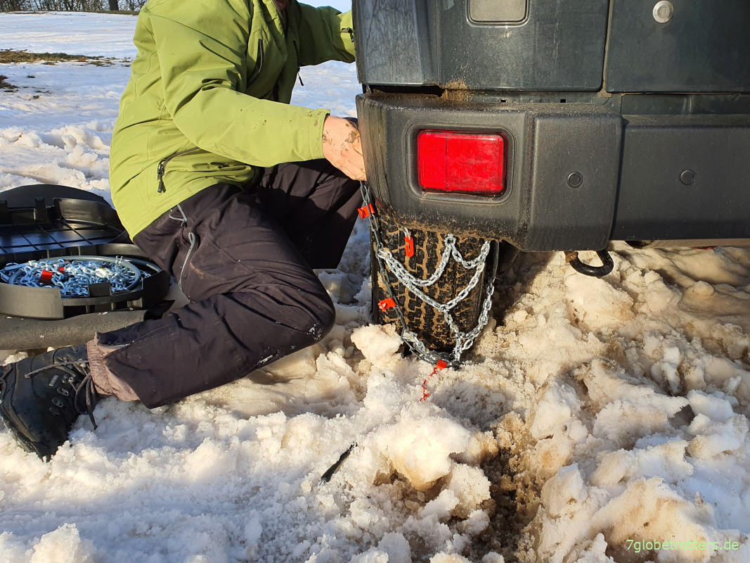 Schneeketten auf dem Jeep Wrangler: Vortrieb (fast) ohne Ende 