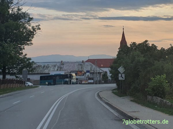 Lange Wartezeit am Grenzübergang Ukraine-Slowakei bei Uschgorod