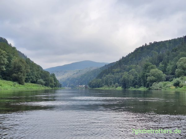 Elbe paddeln: 70-km-Etappe von Děčín nach Dresden durch Böhmische Schweiz und Sächsische Schweiz