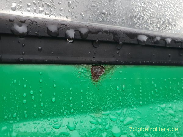 Roststelle am Fensterrahmen eines Mercedes 711 D Gruppenkraftwagen