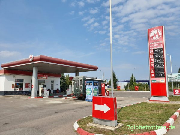 Ukraine: Dieselpreis beim Tanken in Uschgorod