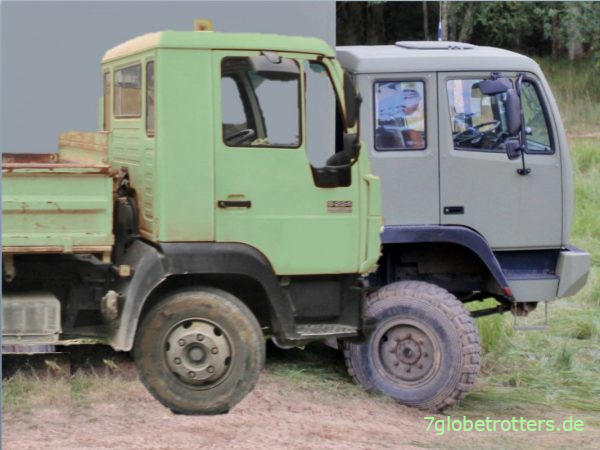 Vergleich Fahrerhaus MAN LE 2000 (vorn/grün) mit dem Steyr 12M18 (hinten/grau)