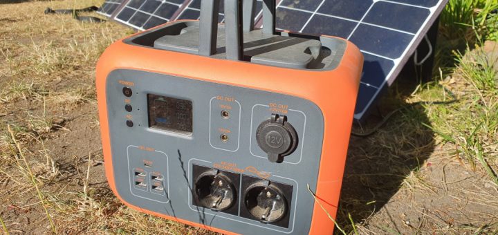 Akkubox PowerOak 50C mit mobilem Solarpanel SP120