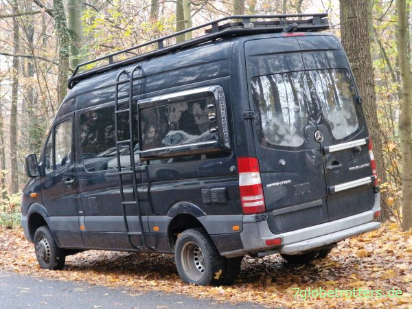 Seitenleiter am Mercedes Sprinter
