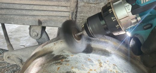 Bremstrommeln grob abbürsten vor dem Streichen mit Owatrol