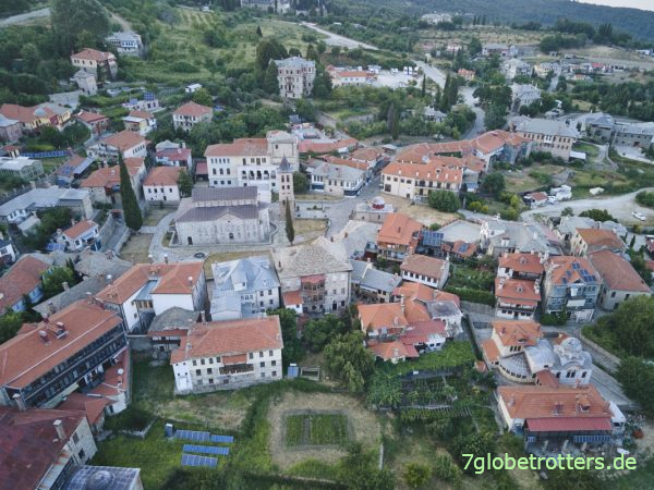 Karyes, Hauptstadt von Athos (Luftbild Mönch Theodosios)