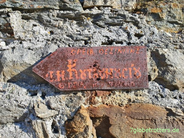 Wegweiser zum Kloster Koutloumousiou auf Athos