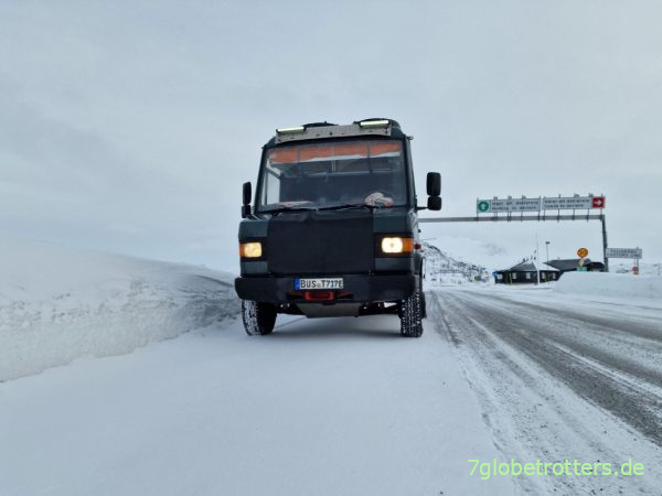 Mercedes 717E Wohnmobil mit Hybridantrieb und E-Kennzeichen