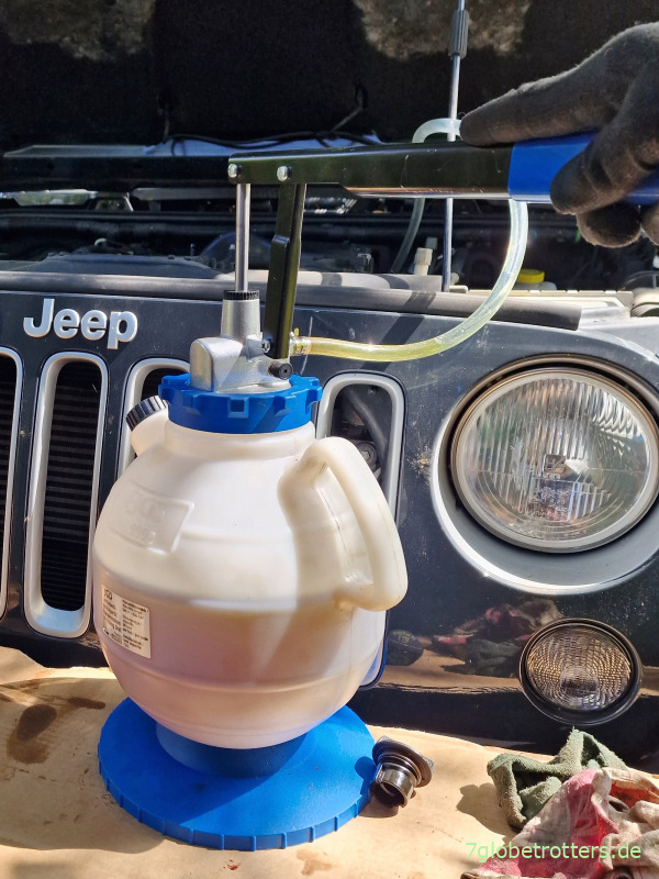 Motoröl einfüllen am Jeep Wrangler 3.6 V6