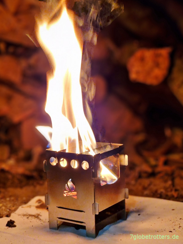 Test der Bushbox Titanium als Minilagerfeuer