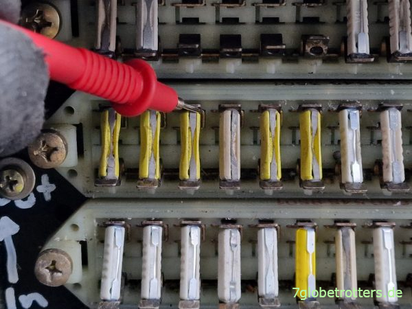 Sicherung F15 für die Schalter- und Instrumentenbeleuchtung