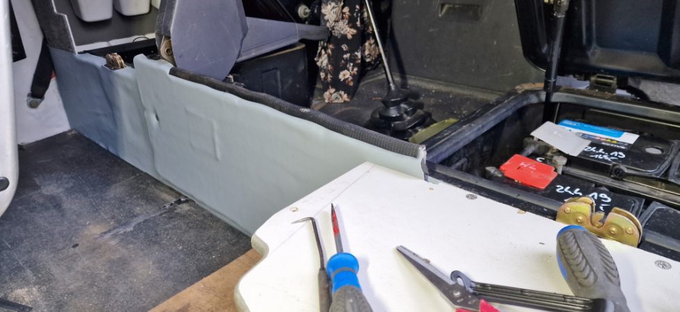 Thermische Trennung zwischen den Batteriekästen im Kastenwagen