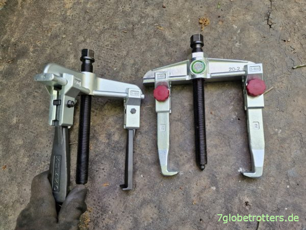 3-armiger und 2-armiger Abzieher von Kukko im Vergleich