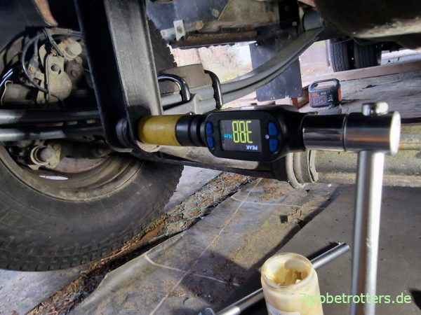 Montage der Stabilisatoren mit dem Drehmoment-Adapter