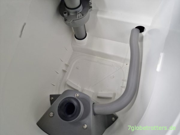 Problematische Urinableitung der Separett Tiny im Test