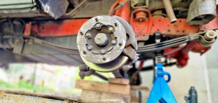 Vorderfedern aus- und einbauen Mercedes T2N