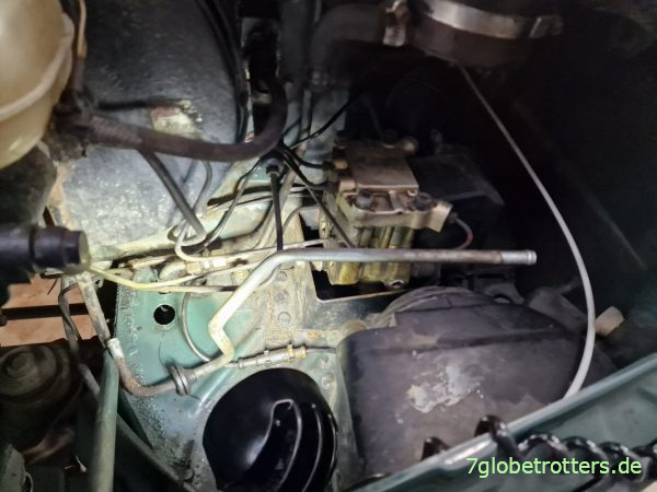 Ausbau der Rücklaufleitung Lenkung Mercedes T2N