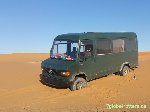 Sandstrahlen ohne Kabine in der Sandwüste?