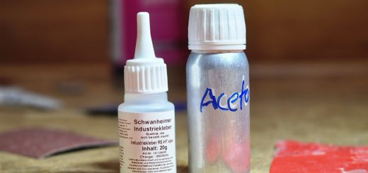 Test des Schwanheimer Industrieklebers RE-HT für Boote