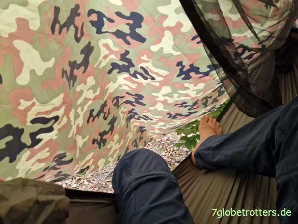Aussteigen aus Hängematte und Tarp