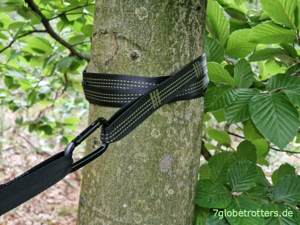 Befestigung der Hängematte am Baum