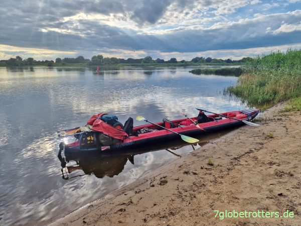 Beladenes Grabner Riverstar XXL am km 394 der Elbe
