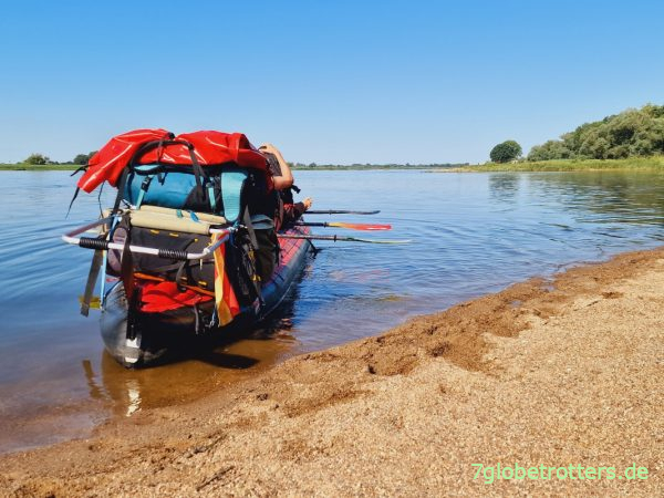Beladenes Grabner Riverstar XXL beim Paddeln auf der Elbe