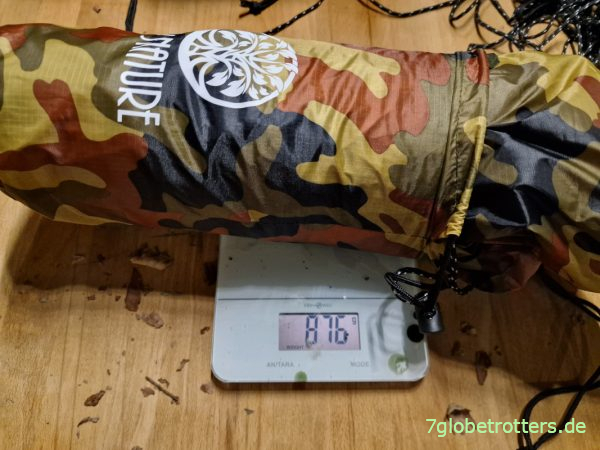 Gewicht des Tarps mit Heringen