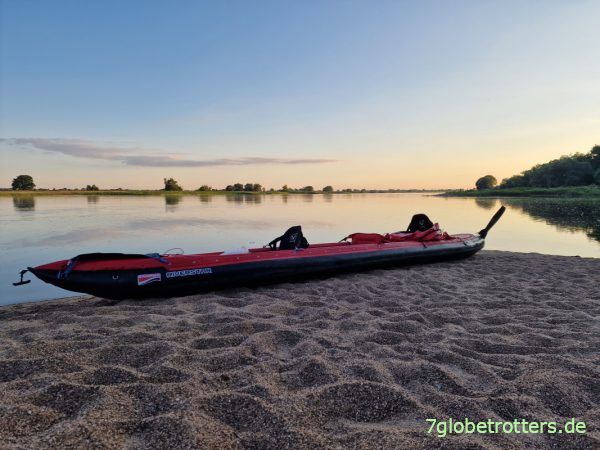 Liegestelle für das Grabner Riverstar XXL an der Elbe