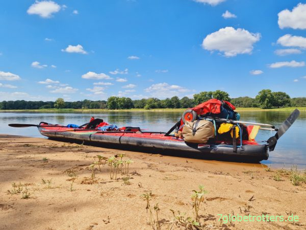 Paddeln an der alten Elbe-Grenze im Grabner Riverstar XXL