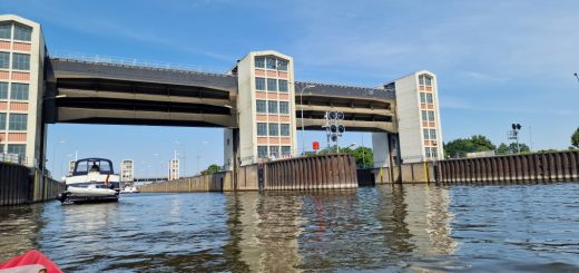 Paddeln in die Elbe Schleuse Geesthacht km 583,6