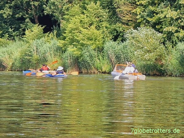 Paddler an der Schleuse Geesthacht km 583,6