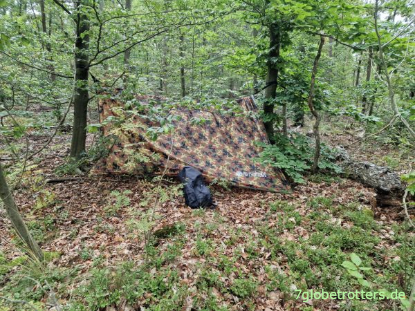 Tarp über der Hängematte