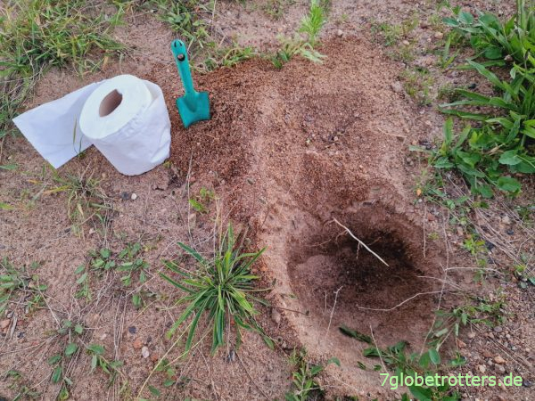 Toilettengang beim Paddeln an der Elbe
