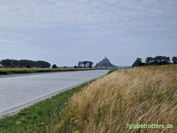 Fernblick auf Mont-Saint-Michel
