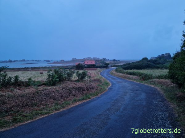 Granitküste bei Plougrescant