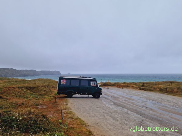 Mercedes 711 am Plage de Pen Hat, Halbinsel Crozon