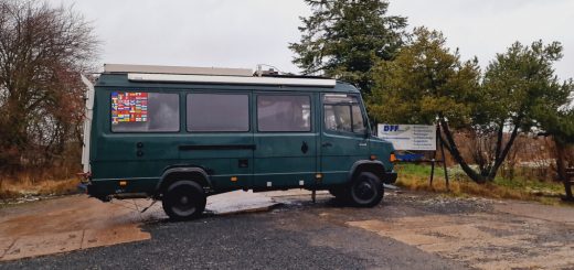 Federn der Vorderachse am Wohnmobil verstärken